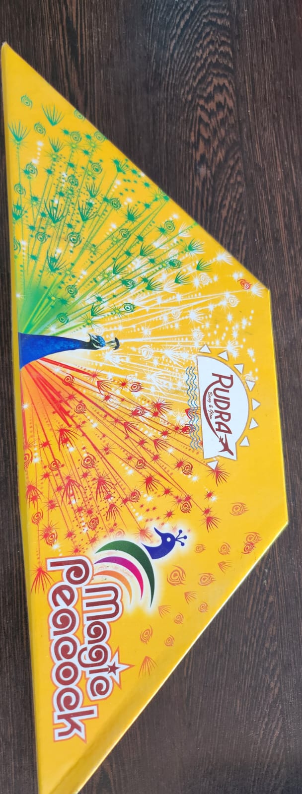 MAGIC & ROYAL PEACOCK