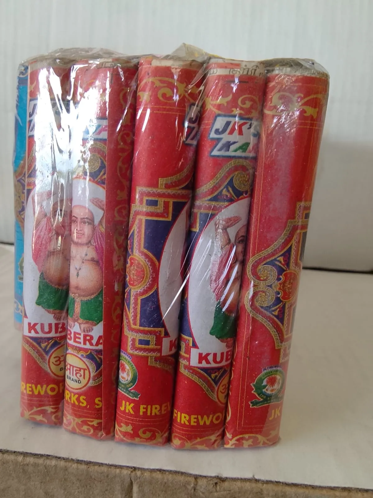 4" Deluxe Lakshmi Crackers